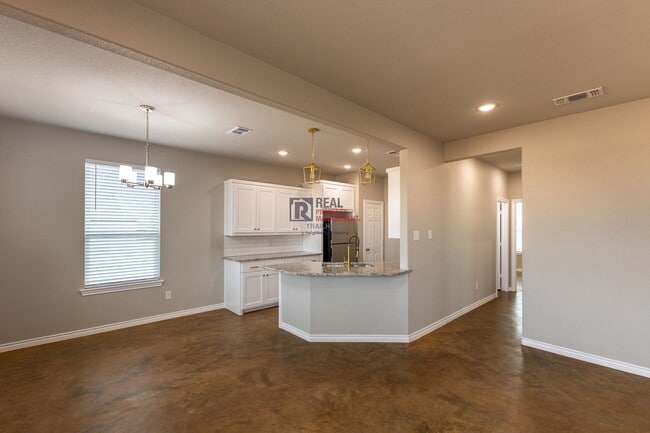 Photo - Stylish Glen Rose Home with Open Layout