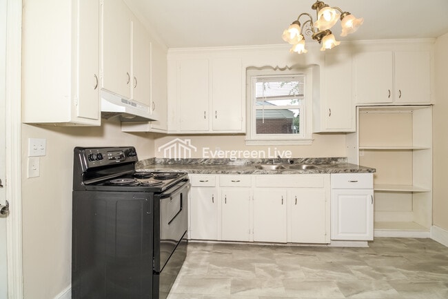 Photo - 1525 Abbot Rd