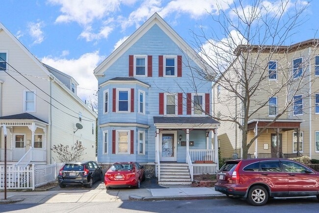 Building Photo - 57 Harbor View St Unit 3