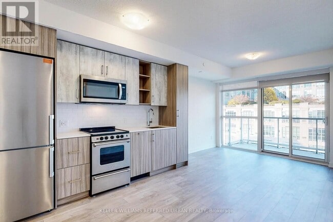 Photo - 251 Manitoba St Unité 711