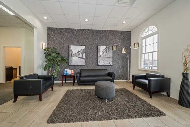 Photo - Williamsburg