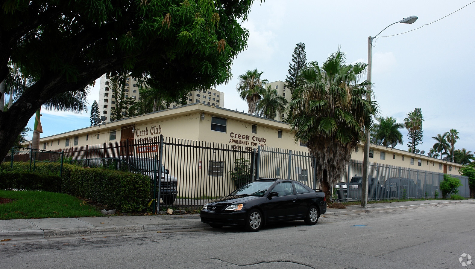 Creek Club Apartments - Creek Club Apartments
