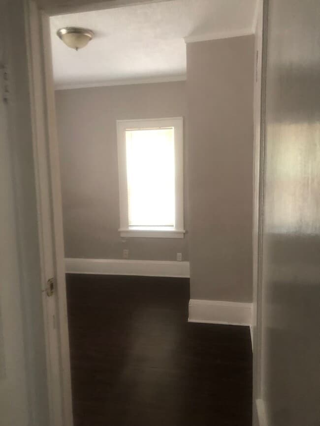 3322 N Bryant Ave