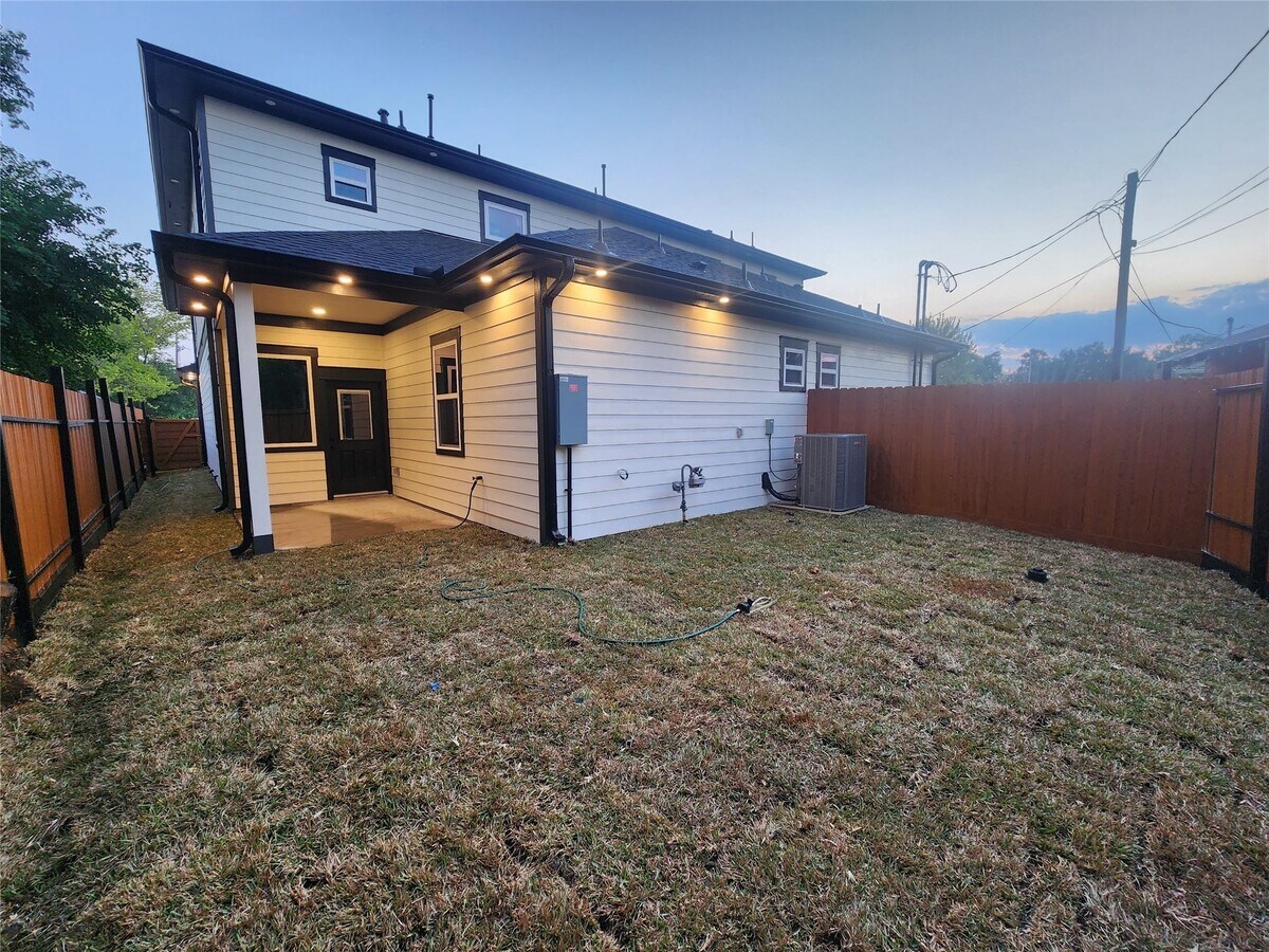 Photo - 1313 Gary Ave