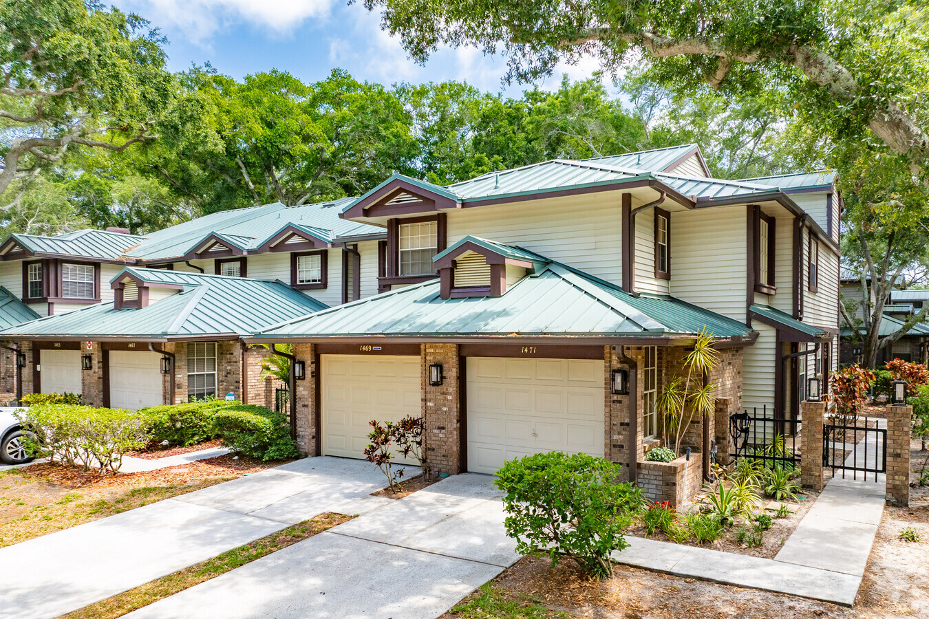 2643 Sequoia Ter Palm Harbor, FL - Laurel Oaks at Country Woods Apartments