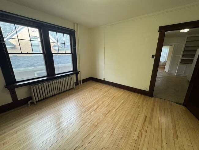 Photo - 616 S Grand Ave Unidad B