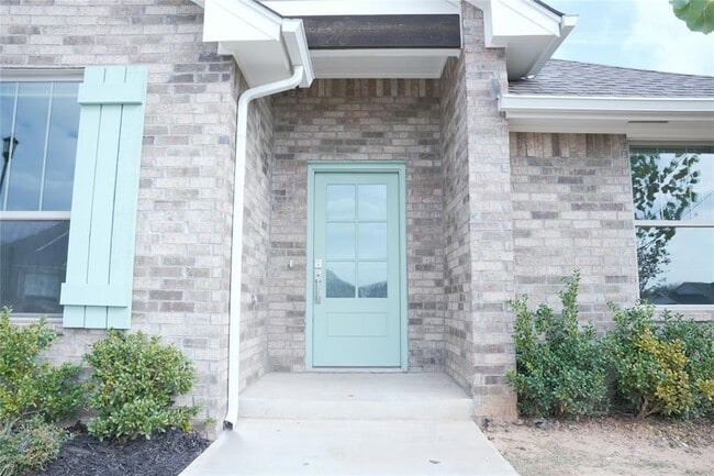 Photo - 5216 Bing Cir