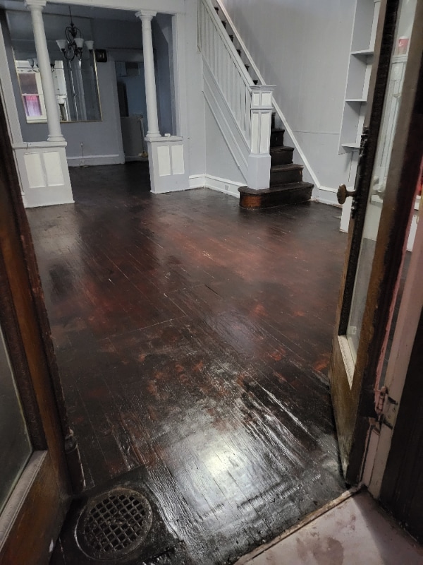 Photo - 643 N Peach St