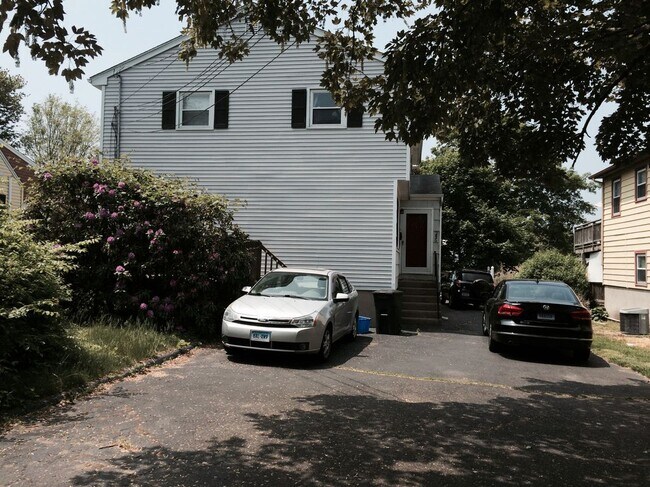 Photo - 254 Ruane St