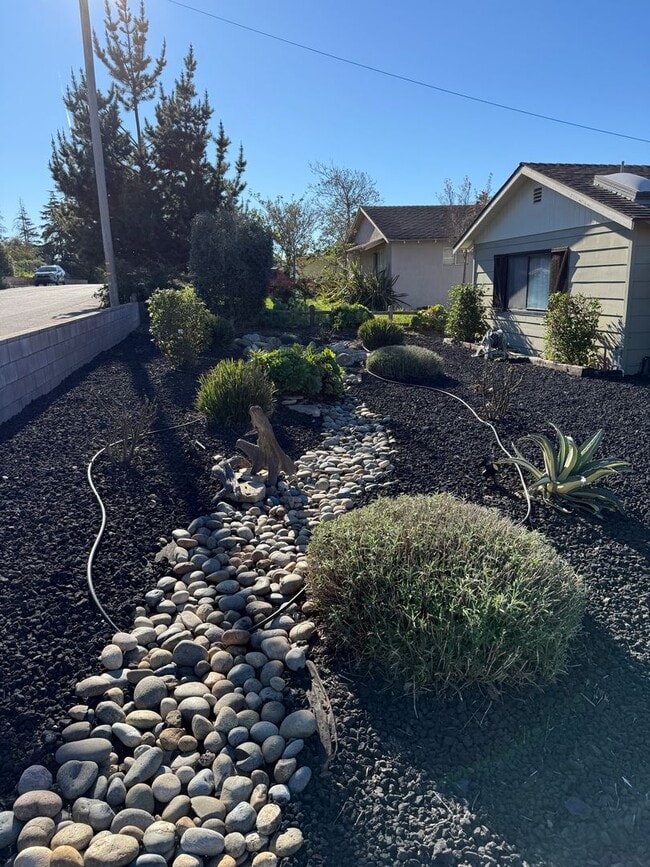 Photo - Stunning Fully Furnished 3 Bed-3 Bath Home with Den - Over 2300 Sq Ft.