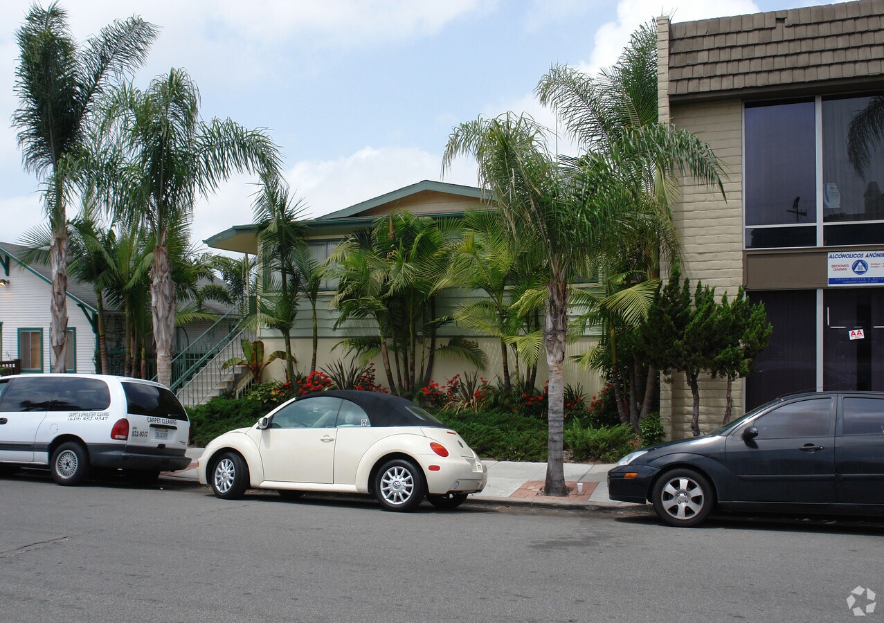 Photo - 3918 Oregon St