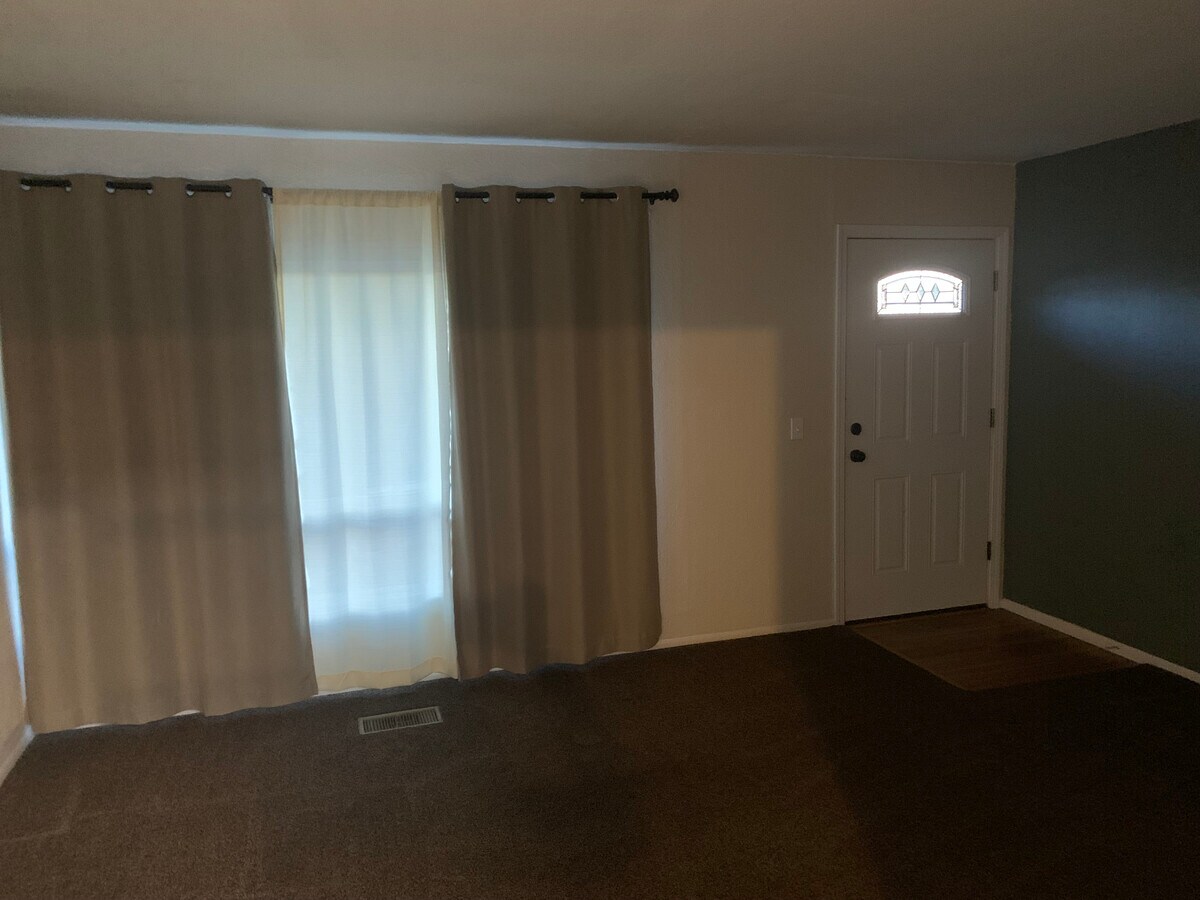 Photo - 900 SW 30th St