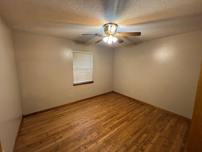 Photo - Welcome to your dream home in the heart of Russellville, AR.