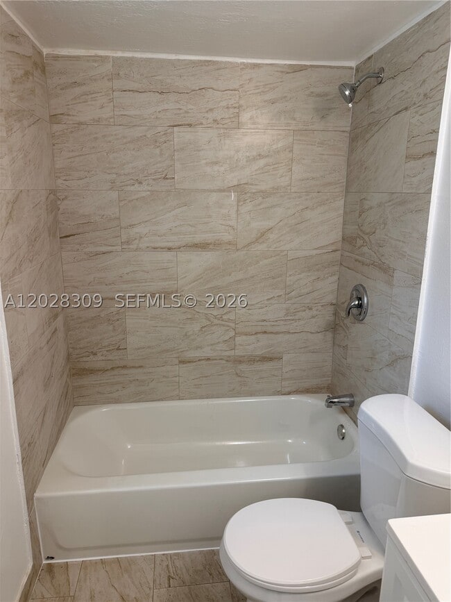 Photo - 220 NW 16th St Unit 1