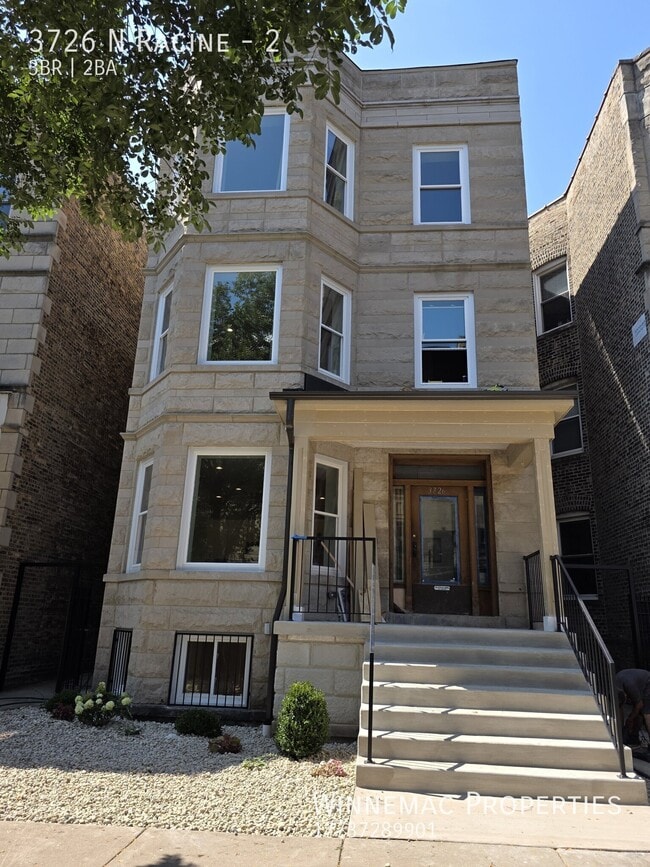 Building Photo - 3726 N Racine Ave Unit 2