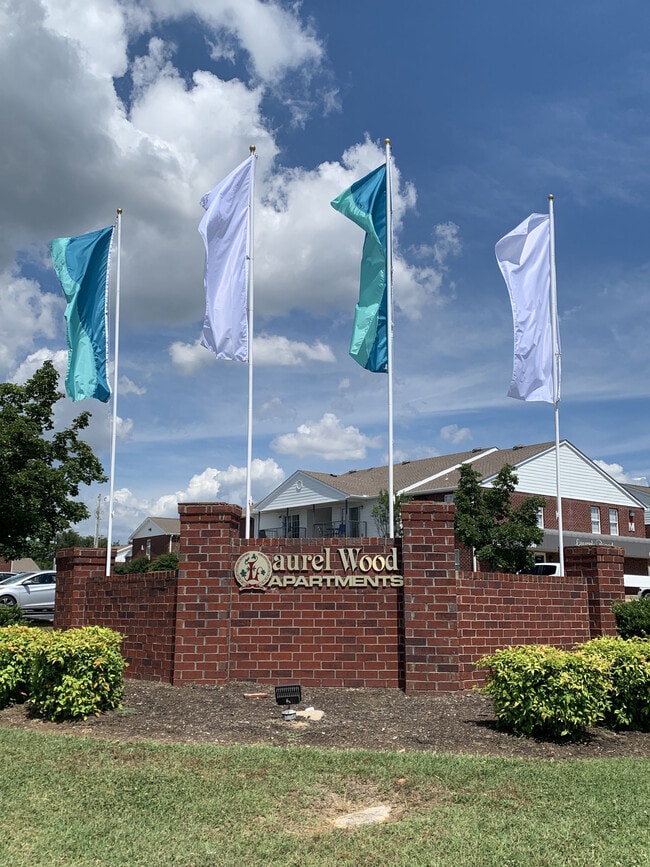 Laurel Wood Apartments For Rent in Smyrna, TN