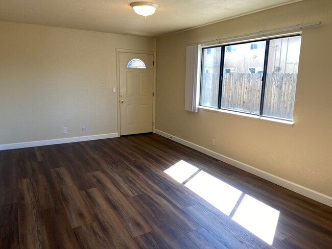 Photo - A 2 Bdrm, 1 Bath near the heart of Roseville!