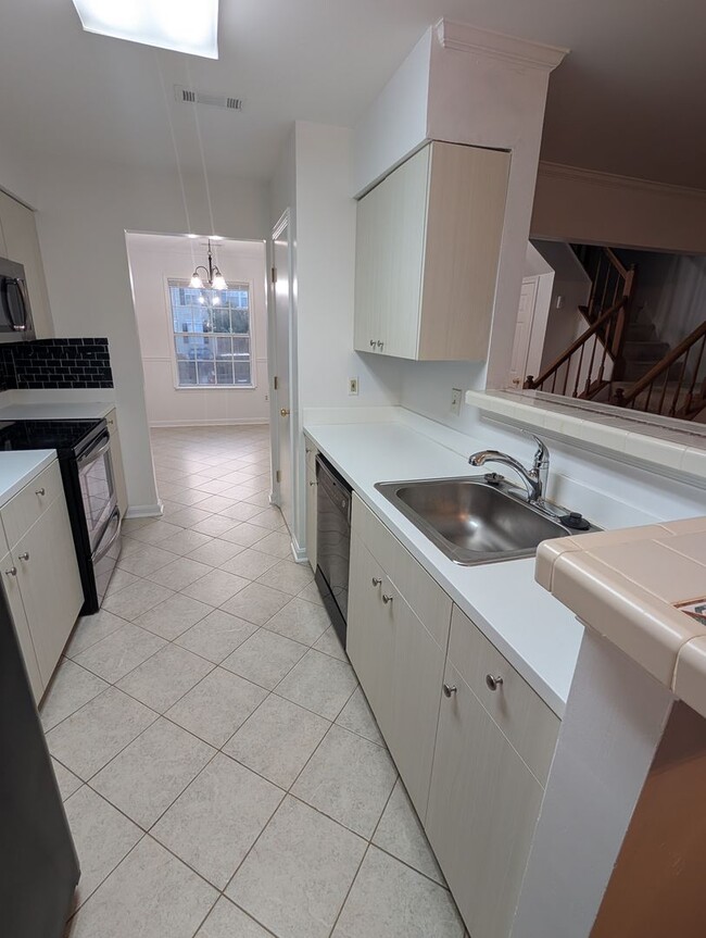 Photo - Available August 1, 2026 – Beautiful Townhome in Potomac Hills!