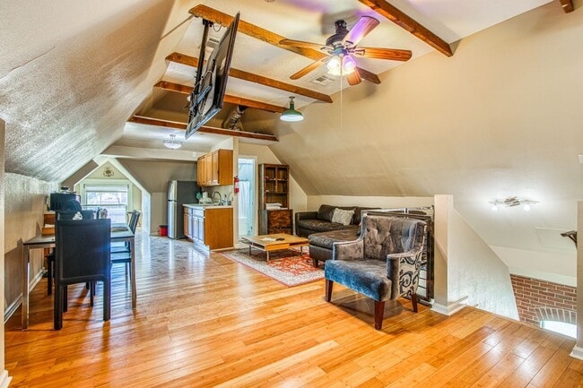 Photo - 702 Myrtle Ave Unit Attic Loft 3L