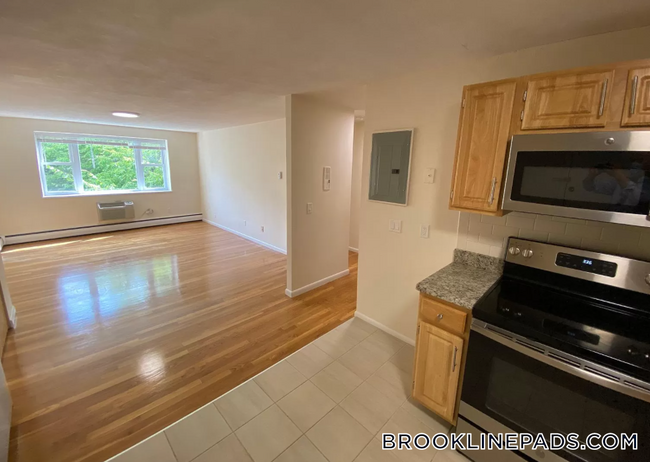 Building Photo - 63 Parkman St Rental