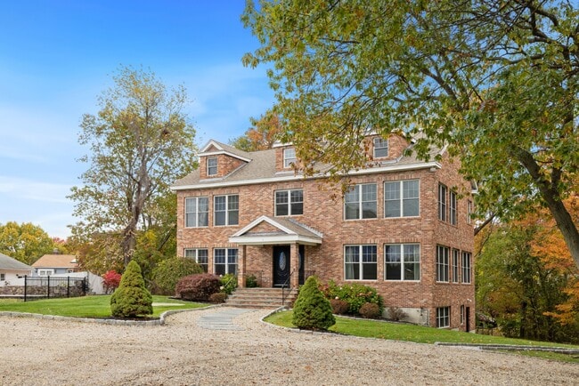 Photo - 9 Bagnall Ave