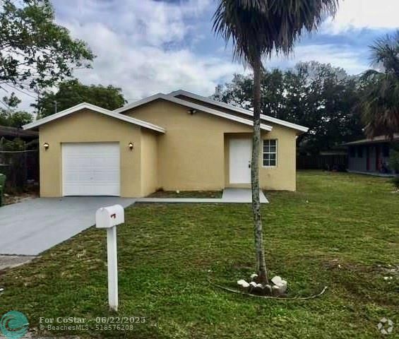Building Photo - 1136 NW 5th Ct Rental