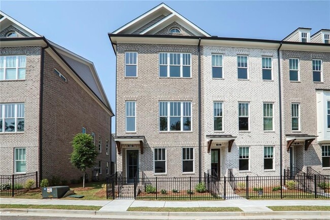 Photo - 165 Wards Xing Wy Townhome