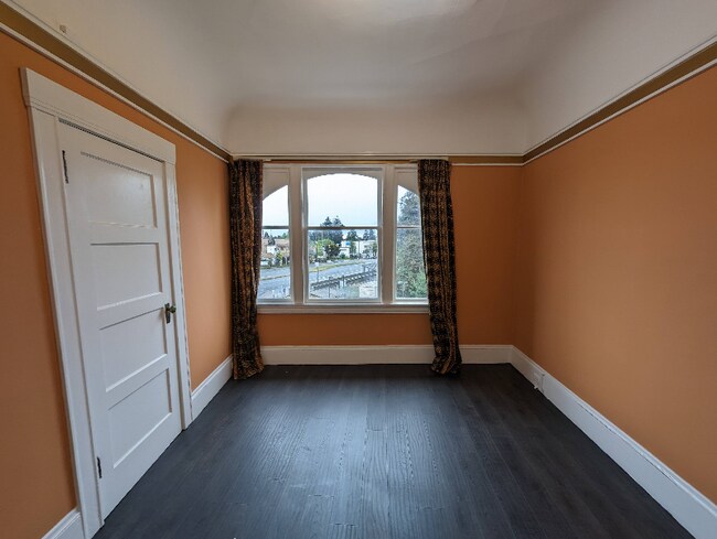 Photo - 1985 Ashby Ave Unit 5