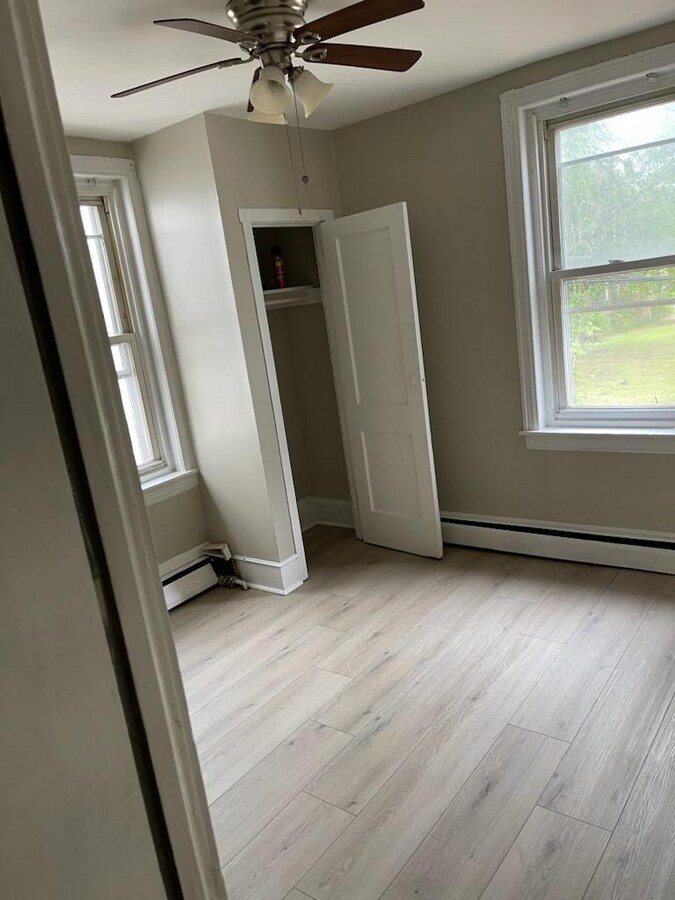 Photo - 4711 Penn St Unit B2