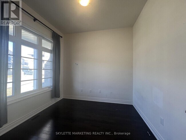 Photo - 5 Beebalm Ln