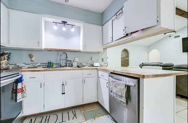 Photo - 3814 Butterfield Rd