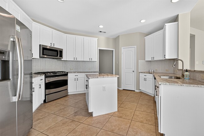 Photo - 2606 Waterbrook Ln
