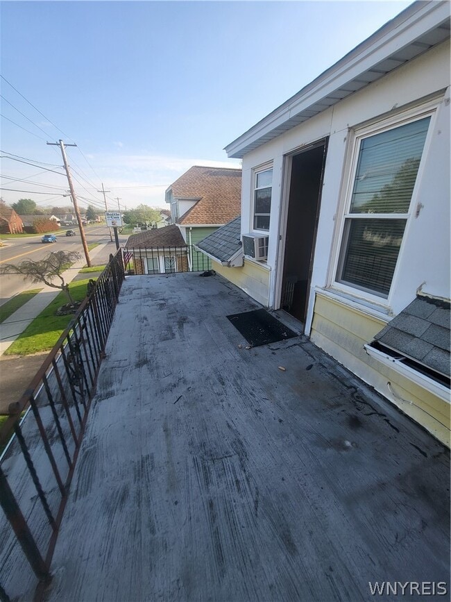 Photo - 1368 Harlem Rd