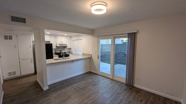 Photo - 2260 N Indian Canyon Dr Unidad B