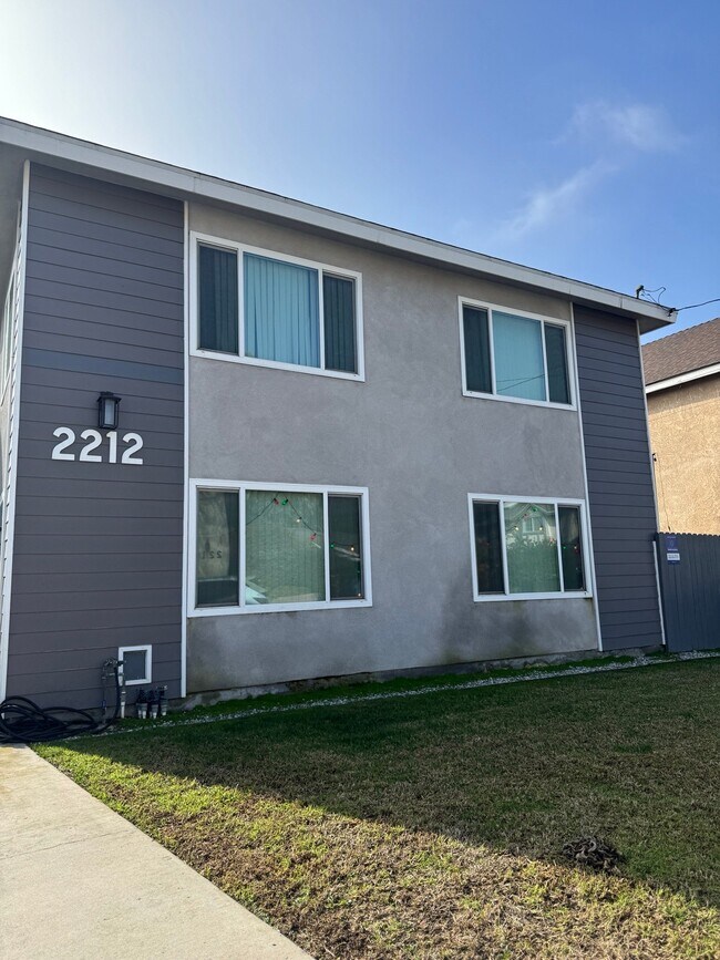 2212 Voorhees Ave.
