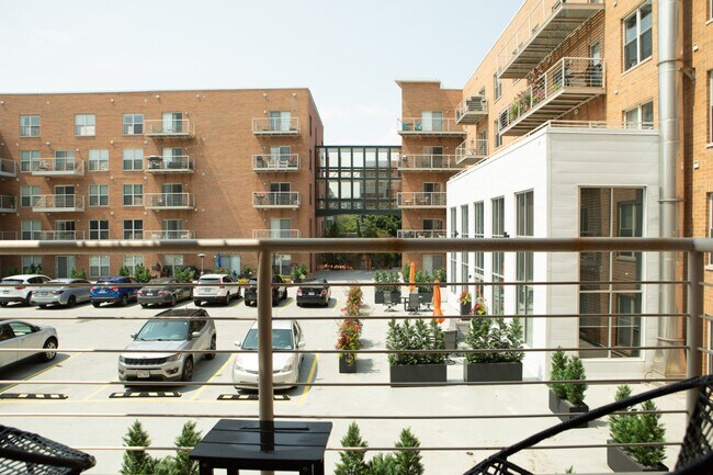 Photo - 145 N Jackson St Unidad ID1379019P