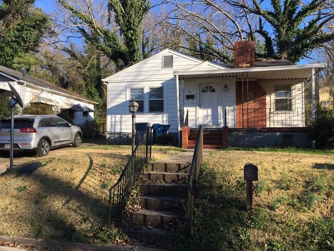Building Photo - 1811 Thomas Ave Rental