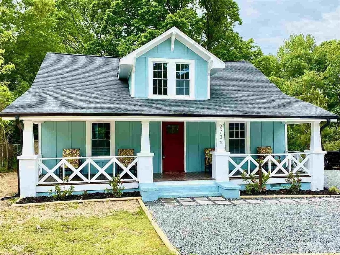 Photo - 2736 Holloway St