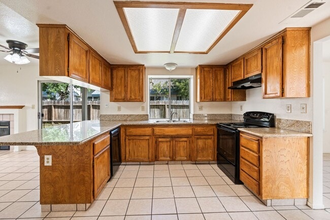 Photo - Beautiful 4BR/3BA  home in Clovis Schools District