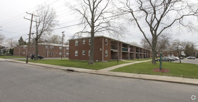 West End Gardens - West End Gardens Apartments