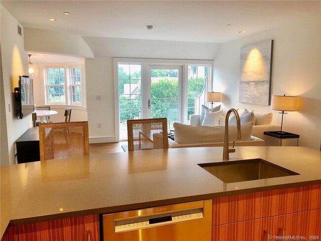 Photo - 5 Church Ln Unit 410