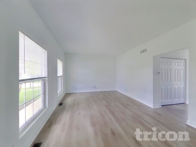 Photo - 7217 Sutherland Ct