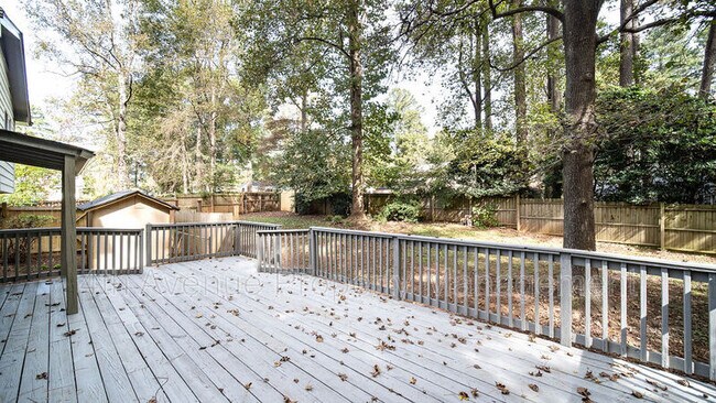 Photo - 2820 Meadowlark Trail NW