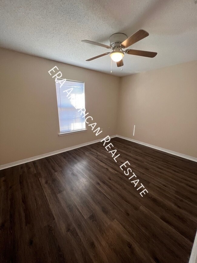 Photo - 122 Patton St