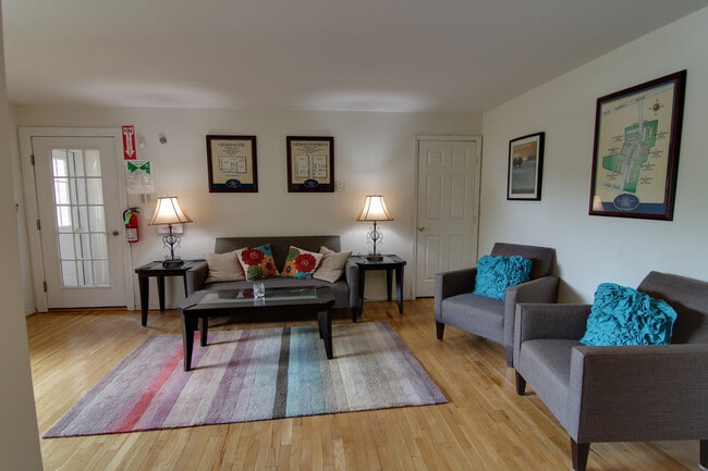 Kimberwyck Village Apartments