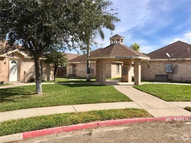 Building Photo - 2503 Salvatierra Ave Rental
