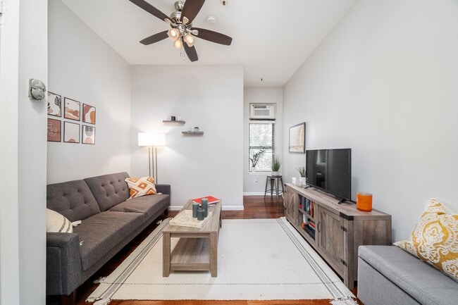 Building Photo - 815 Park Ave Unit 2 (1R) Rental