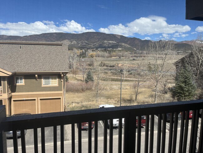 Building Photo - 608 River View Dr Rental