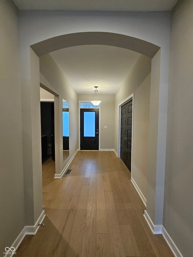 Photo - 228 Oakhurst Wy