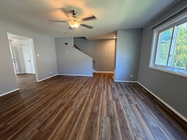 Photo - 2107 171st St
